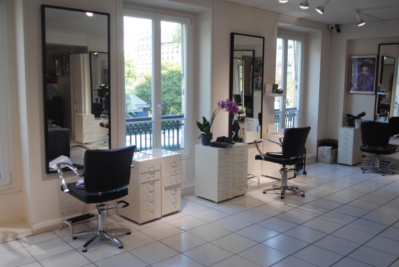 coiffure-RIMPLAS-min_floor-home-office-property-living-room-room-781228-pxhere.com